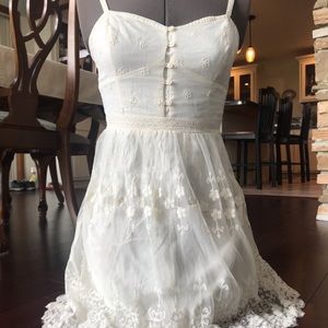 White Lace Mini Spaghetti Strap Dress